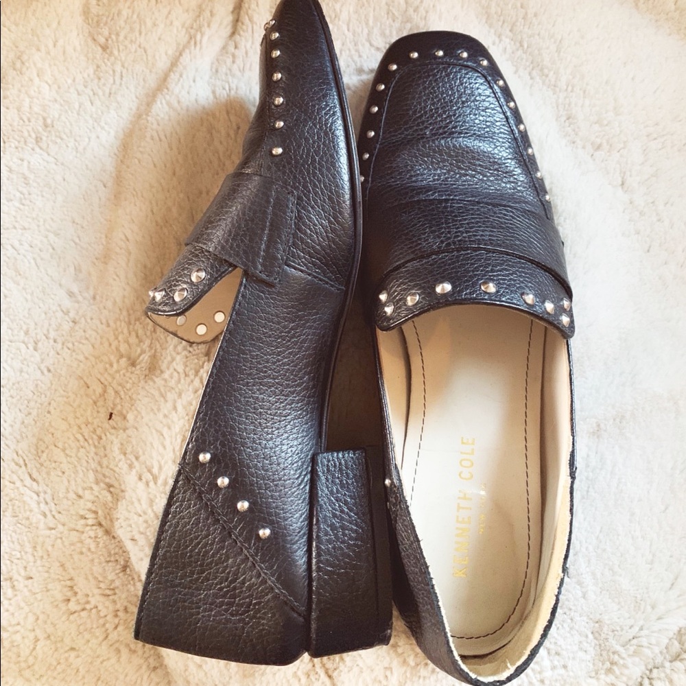 Gorgeous Kenneth Cole Studded loafers